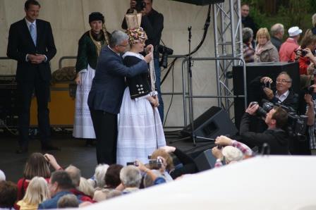 Kroenung Bluetenkoenigin.jpg